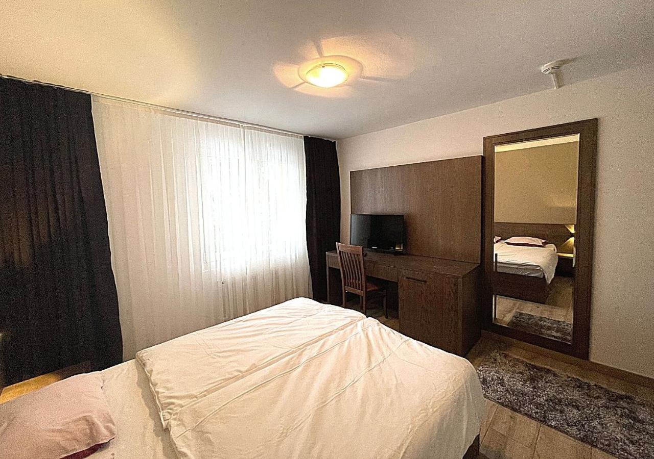 Servion Motel Des Fleurs מראה חיצוני תמונה