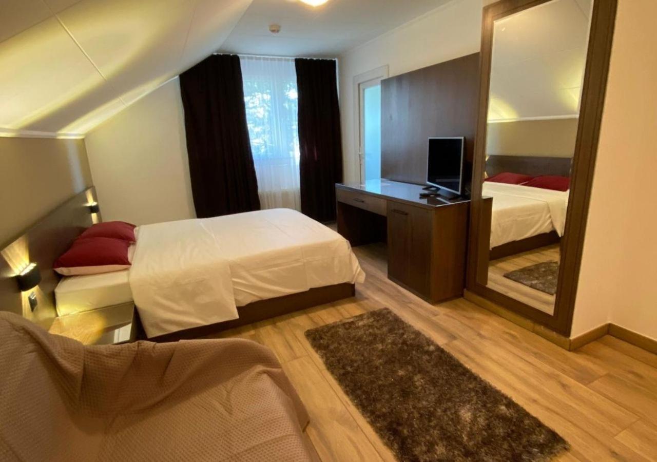 Servion Motel Des Fleurs מראה חיצוני תמונה